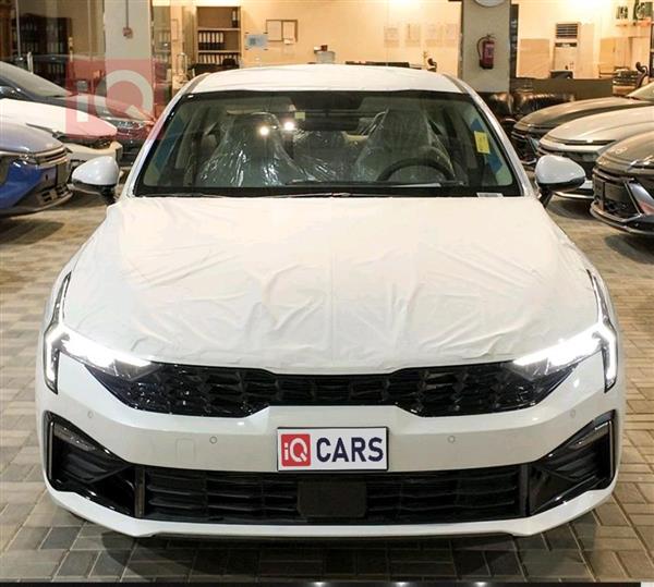 Kia K5 2025 for sale in Iraq - Dhi Qar
